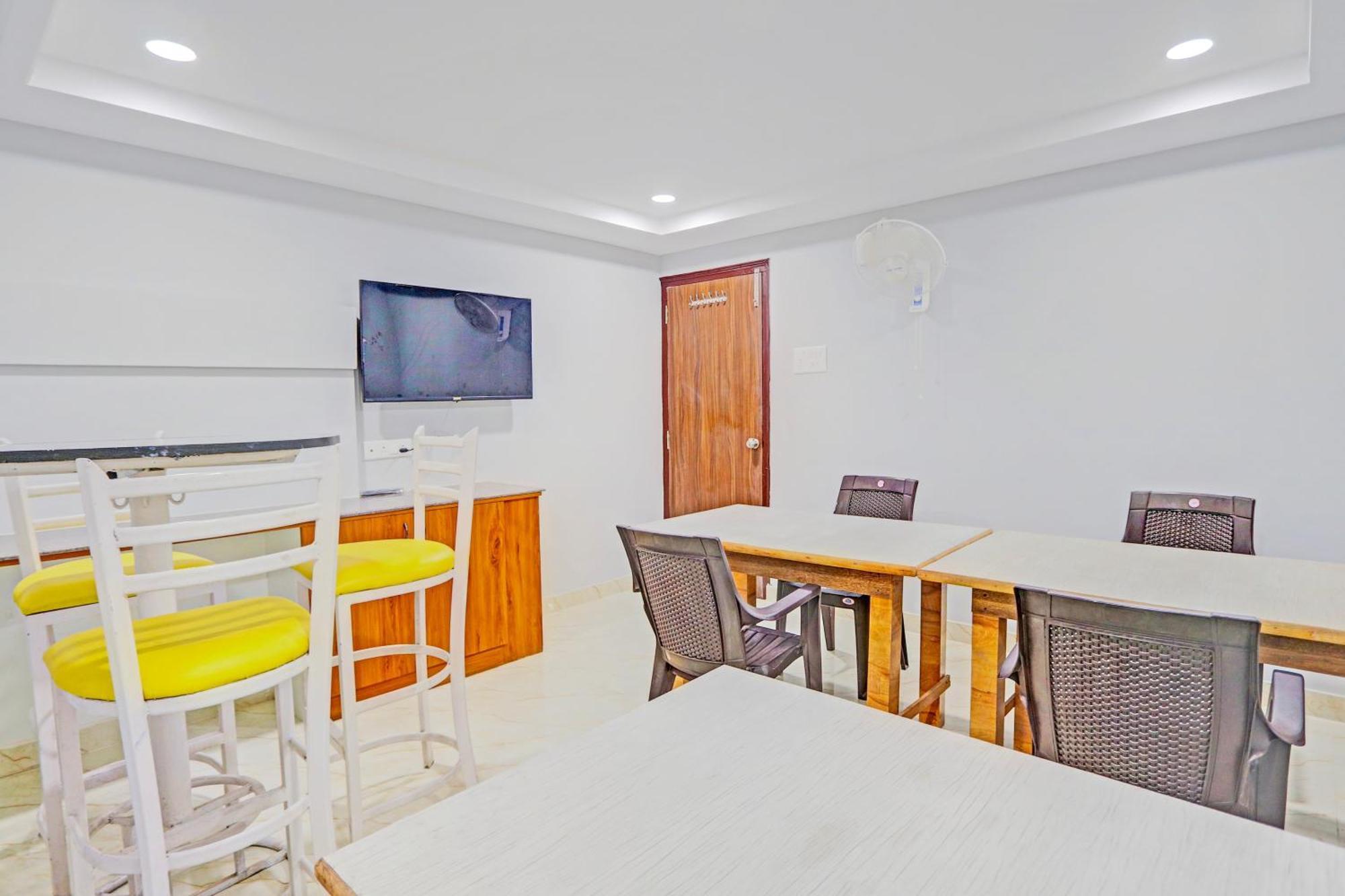 Отель Super Townhouse Qualia Elite S R Nagar Хайдарабад Экстерьер фото